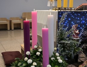 2025년 12월 21일 대림 제4주일 드디어 대림초 4개가 켜졌습니다.

미사 후 성탄맞이 성당 대청소를 하였습니다.